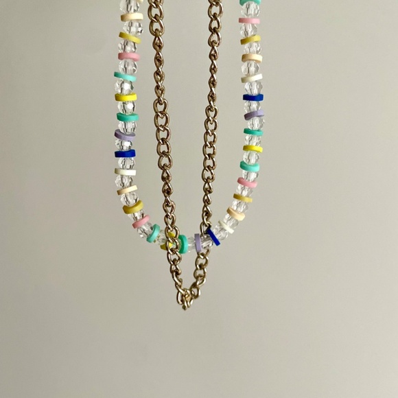 Beaded Multi Coloured Necklace/w Clear Crystals and Golden Chain - Picture 7 of 14